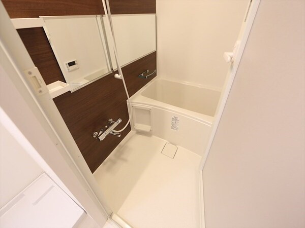 風呂画像(浴室暖房乾燥機付　追い焚き・オートバス機能付お風呂)