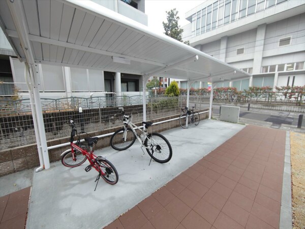 その他共有部分(屋根付き駐輪場)