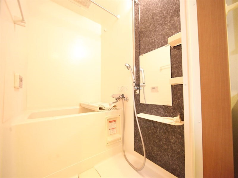 物件内観写真4　(浴室暖房乾燥機付　追い焚き・オートバス機能付お風呂)