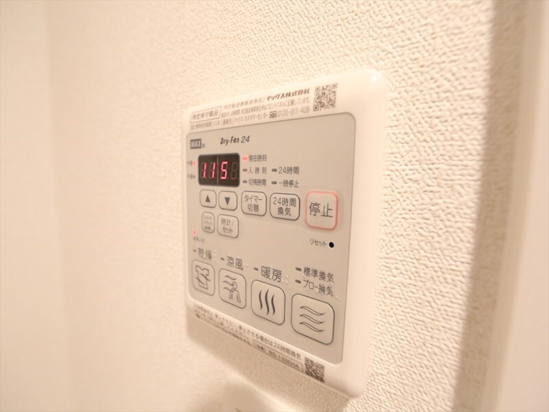 物件内観写真12　(浴室暖房乾燥機付き)