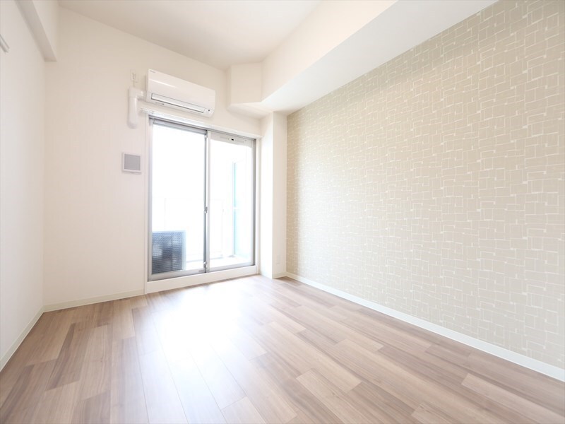 物件内観写真14　(洋室7.1帖　エアコン完備　南面バルコニー)