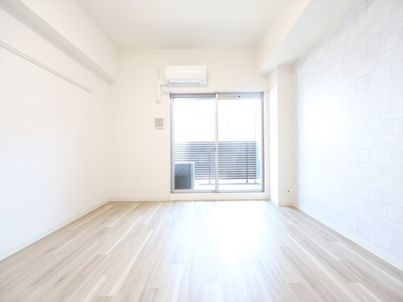 物件内観写真15　(洋室11.6帖　エアコン完備　南面バルコニー)
