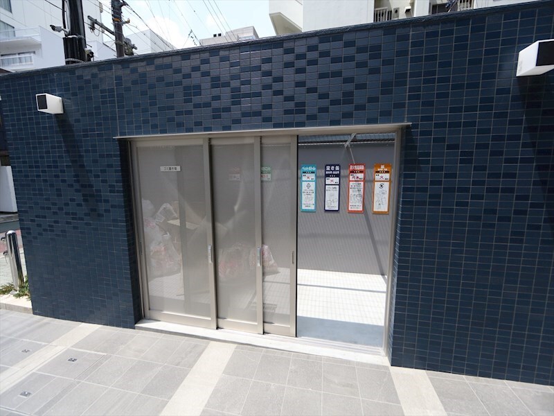 物件内観写真33　(敷地内ゴミ捨て場)