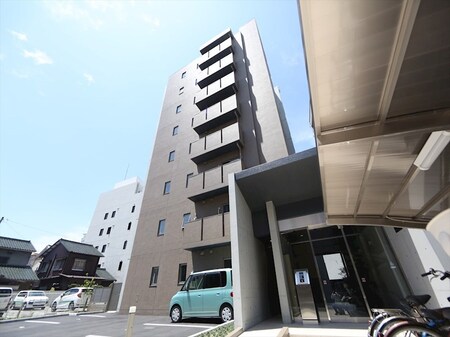 アブソルート松原外観写真