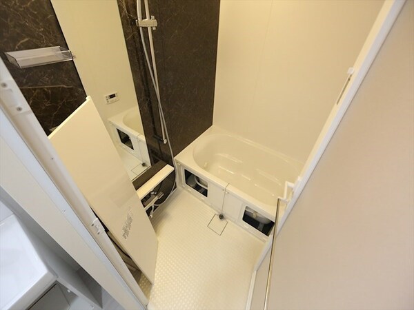 風呂画像(バスルーム　浴室暖房乾燥機付き)