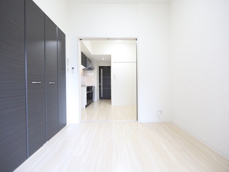 物件内観写真26　(洋室5.5帖　ＤＫ6帖　つなげても仕切っても使えます)