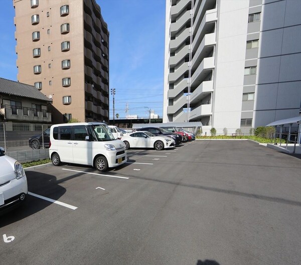 駐車場(敷地内平面駐車場)