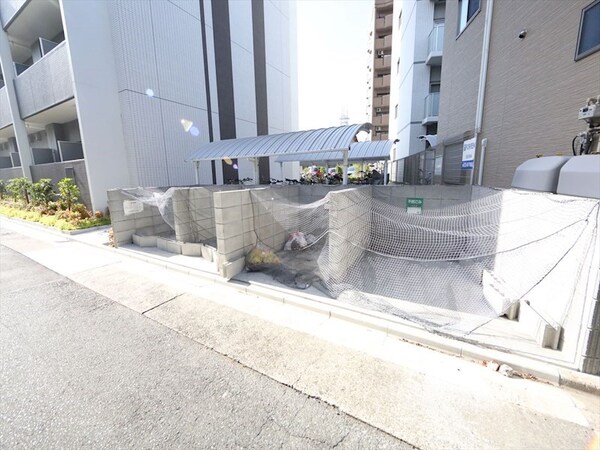 その他(敷地内ゴミ捨て場)