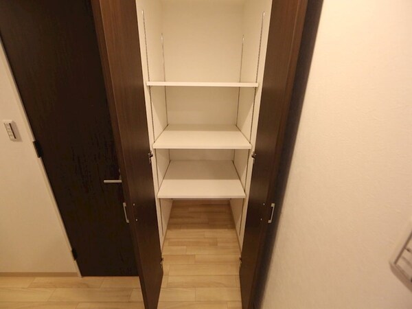 収納(廊下にある収納（収納充実してます）)