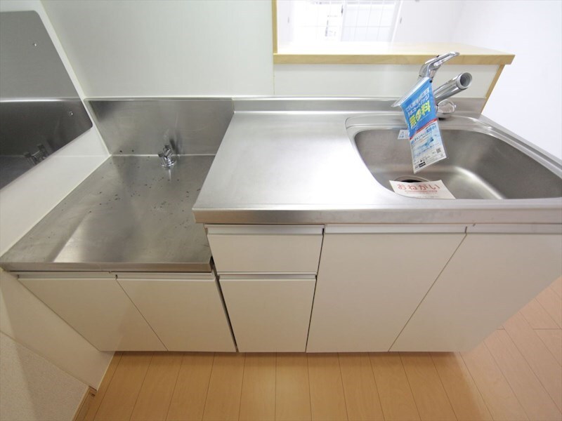 物件内観写真29　(カウンターキッチン（ガス2口コンロ設置できます）)