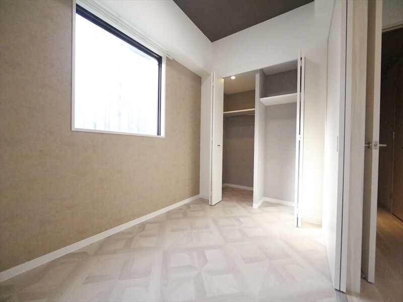 物件内観写真16　(洋室4.3帖　ウォークインクローゼット付（収納充実してます）)