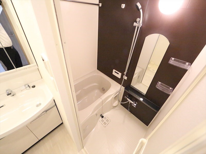 物件内観写真4　(浴室暖房乾燥機付　追い焚き・オートバス機能付お風呂)