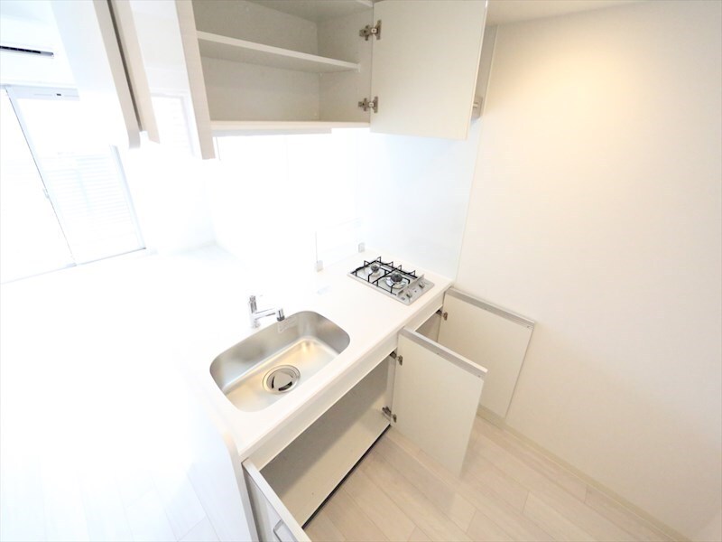 物件内観写真7　(システムキッチン（ガス2口コンロ付）カウンターキッチン)