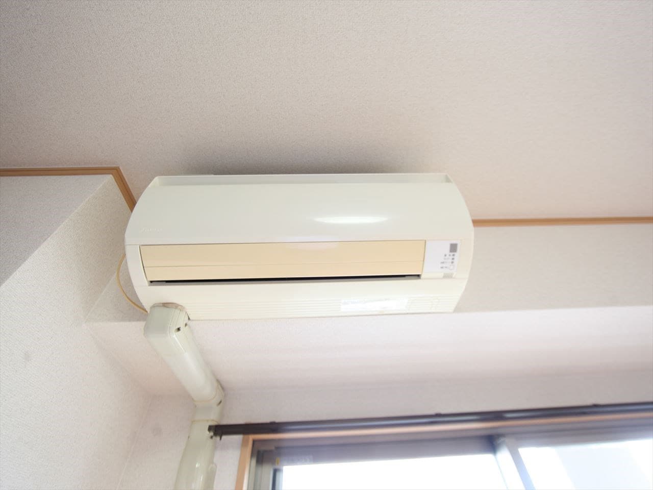 物件内観写真16　(エアコン完備)