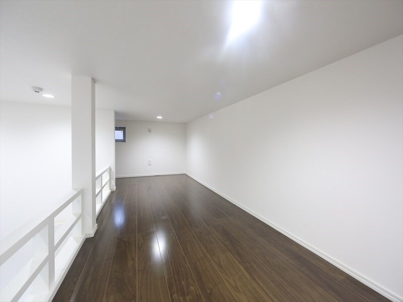 物件内観写真17　(ロフト5.4帖（収納としても寝室としても使えます）)