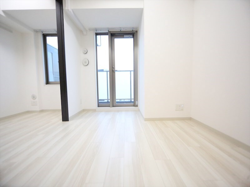 物件内観写真10　(ＤＫ9.2帖　洋室2.5帖　エアコン完備　バルコニー)