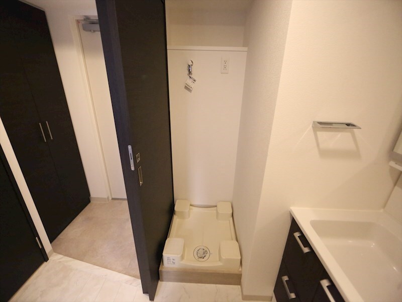 物件内観写真24　(脱衣所　室内洗濯機置き場)