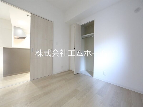 その他(洋室5帖　ＬＤＫ17.1帖つなげても仕切っても使えます)