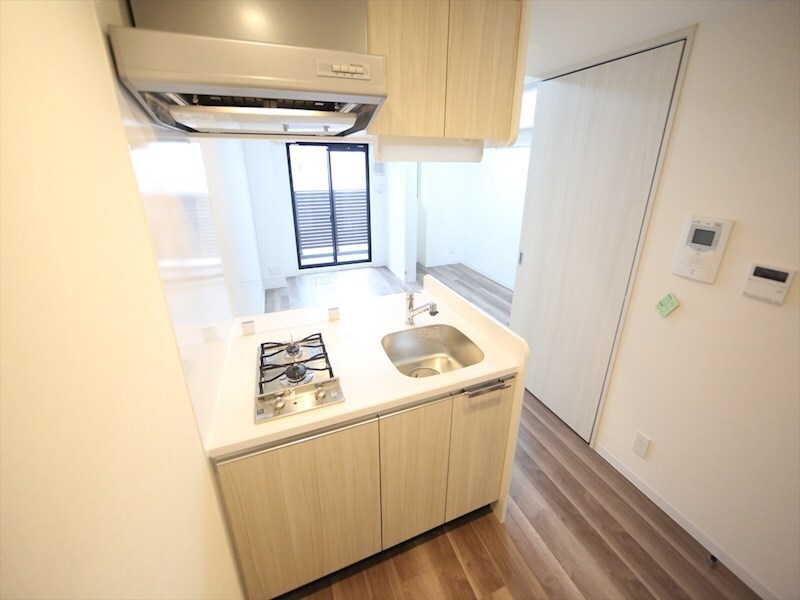 物件内観写真7　(システムキッチン（ガス2口コンロ付）カウンターキッチン)