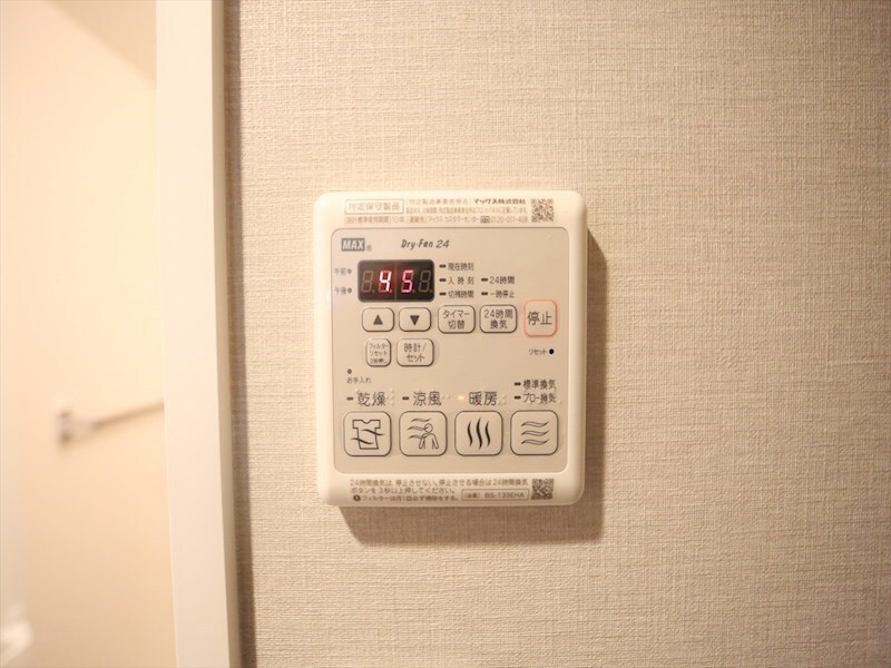 物件内観写真12　(浴室暖房乾燥機付き)