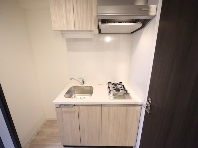 物件内観写真25　(システムキッチン（ガス2口コンロ付）)