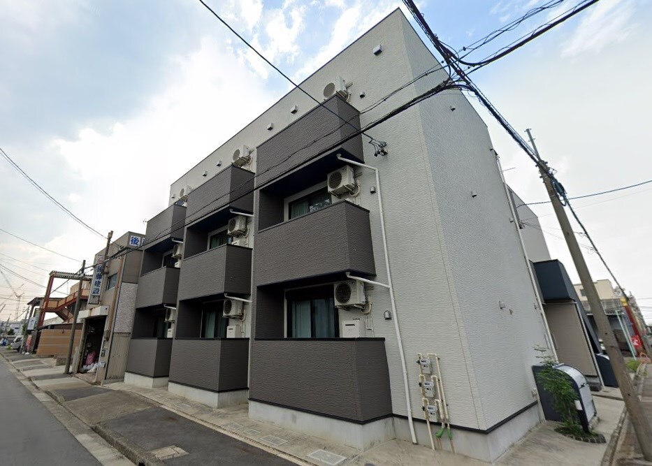 物件外観写真1　(外観　デザイナーズ　光インターネット無料)