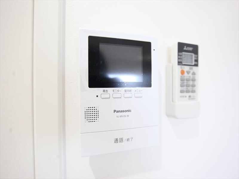 物件内観写真11　(ＴＶモニター付インターホン　同仕様写真)