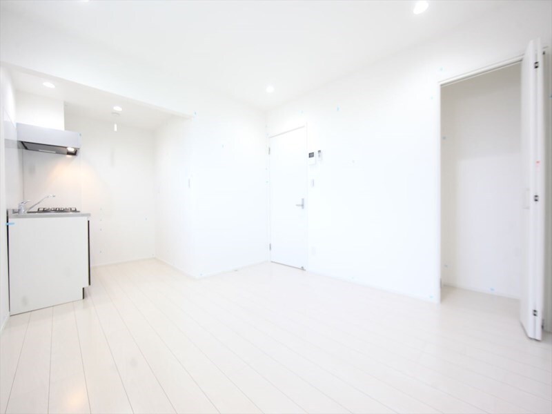 物件内観写真15　(ＬＤＫ8帖　システムキッチン　エアコン完備　同仕様写真)