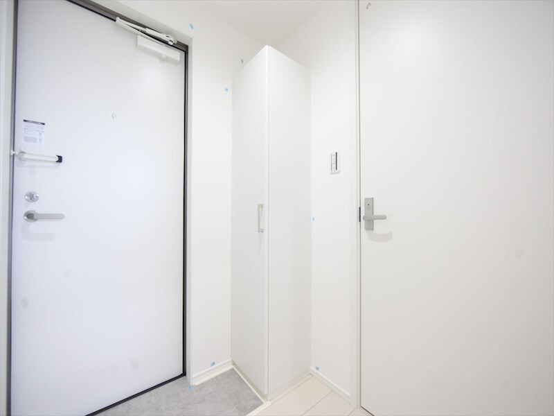 物件内観写真21　(玄関　シューズボックス付（収納充実してます）　同仕様写真)