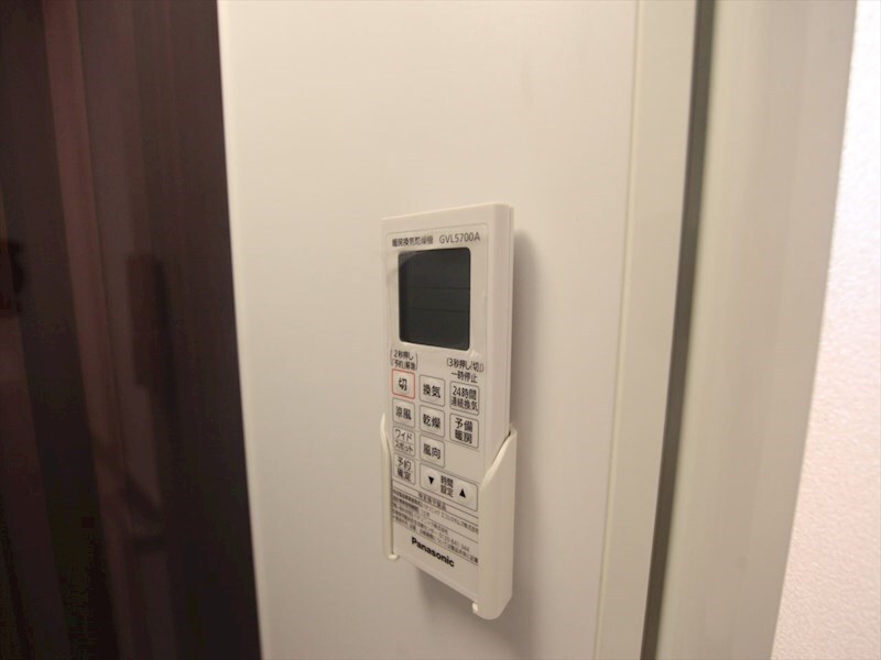 物件内観写真11　(浴室暖房乾燥機付き)