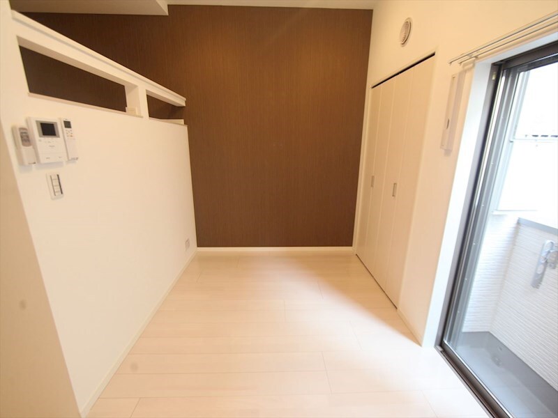 物件内観写真12　(洋室6.2帖　ロフト6.1帖（収納にも寝室にも使えます）)