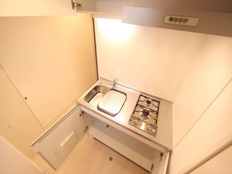 物件内観写真18　(システムキッチン（ガス2口コンロ付）)