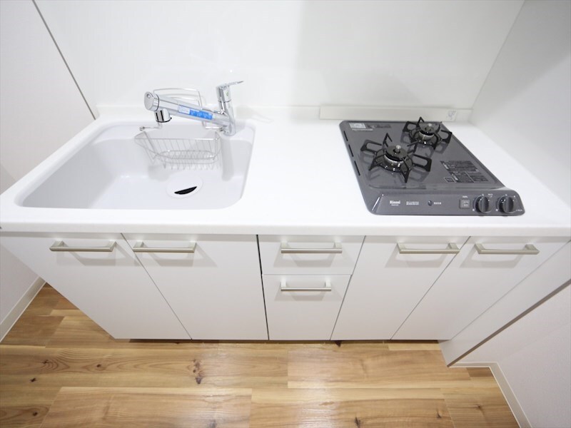 物件内観写真29　(システムキッチン（ガス2口コンロ付）)