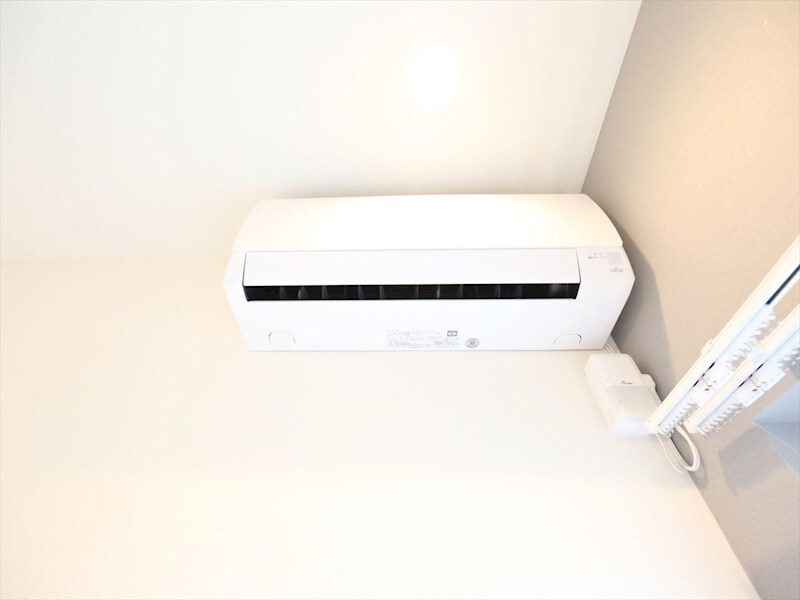 物件内観写真23　(各部屋にエアコン完備)