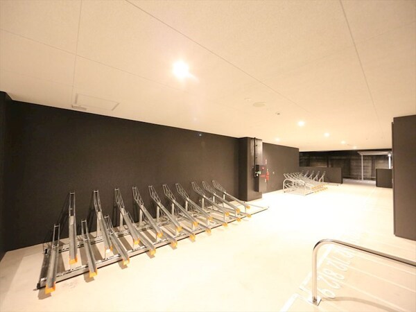 その他共有部分(屋根付き駐輪場)