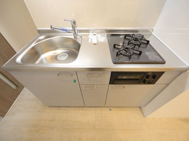 物件内観写真23　(システムキッチン（ガス2口コンログリル付）)