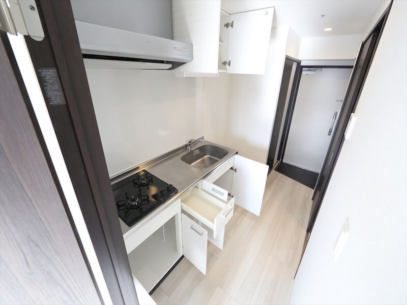 物件内観写真7　(システムキッチン（ガス2口コンロ付）)