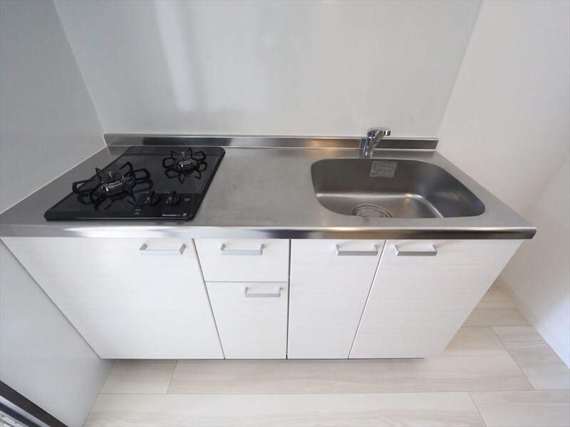 物件内観写真25　(システムキッチン（ガス2口コンロ付）)