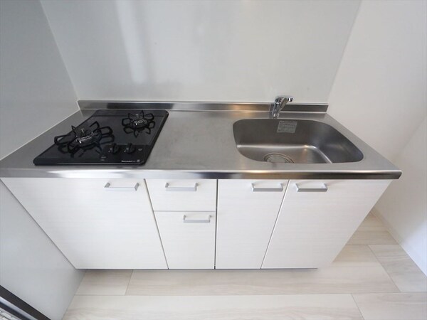 キッチン(システムキッチン（ガス2口コンロ付）)