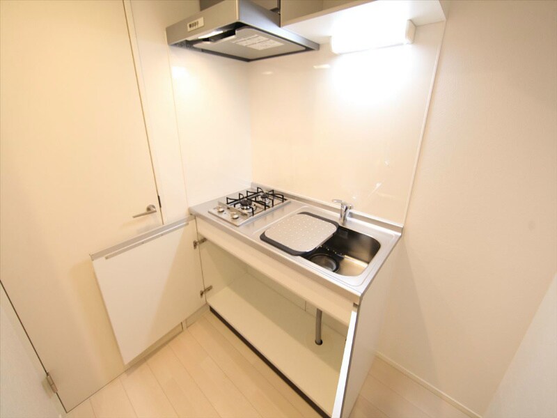 物件内観写真7　(システムキッチン（ガス2口コンロ付）同型写真)