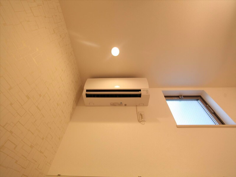 物件内観写真16　(エアコン完備　同型写真)