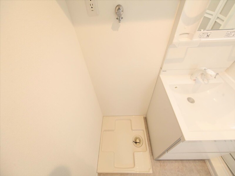 物件内観写真21　(室内洗濯機置き場　同型写真)