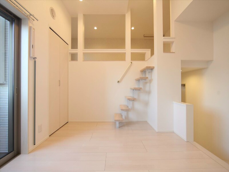 物件内観写真22　(洋室6.2帖　ロフト5.6帖（収納にも使えます）同型写真)