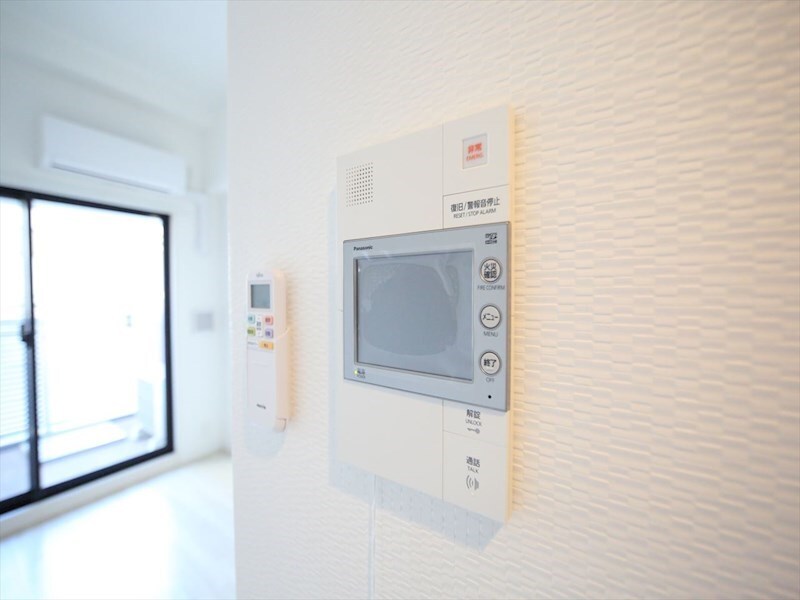 物件内観写真11　(ＴＶモニター付インターホン)