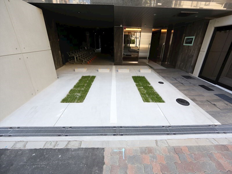 物件内観写真29　(敷地内平面駐車場)