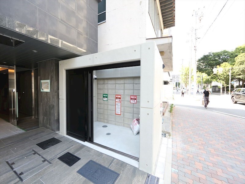 物件内観写真30　(敷地内ゴミ捨て場)