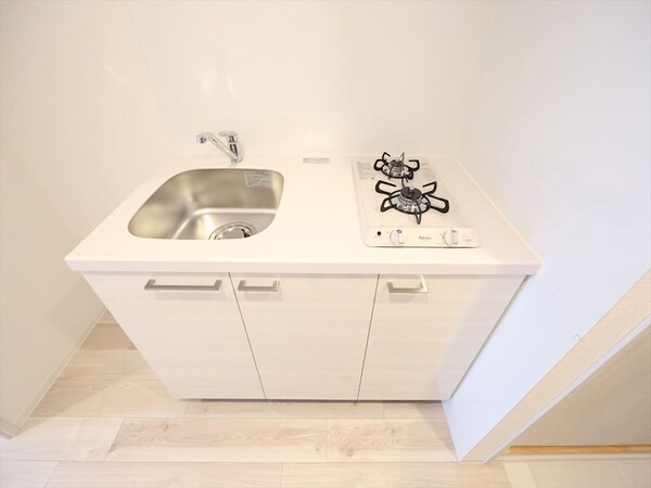 キッチン(システムキッチン（ガス2口コンロ付）)