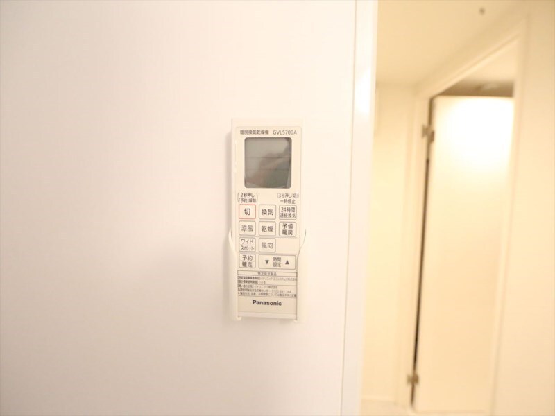 物件内観写真11　(浴室暖房乾燥機付き)