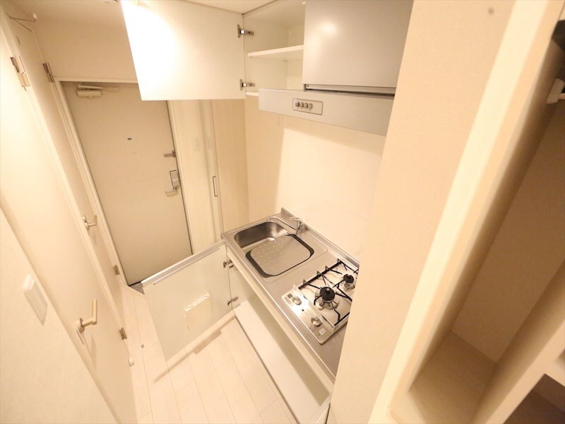 物件内観写真18　(システムキッチン（ガス2口コンロ付）)