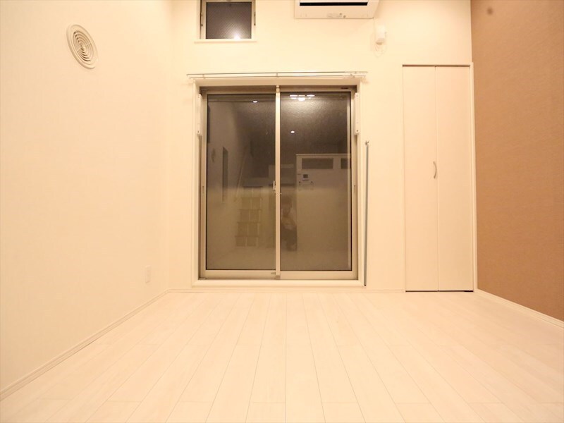 物件内観写真25　(洋室6帖　ロフト5.7帖（収納にも寝室にも使えます）)